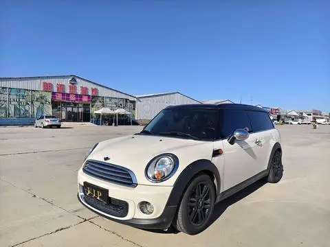 MINI CLUBMAN 2011