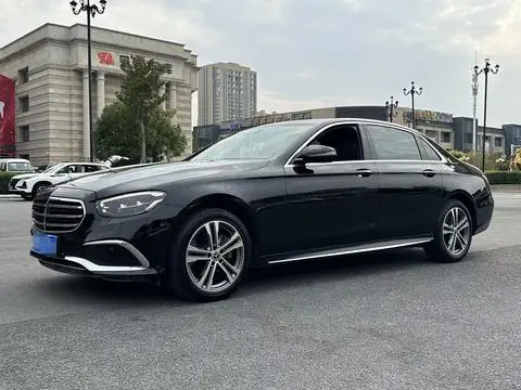 Mercedes-Benz E-Class 2022 — фото 1