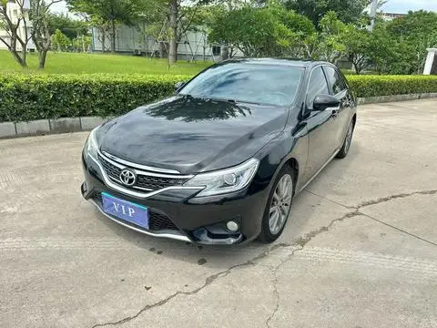 Toyota Reiz 2013