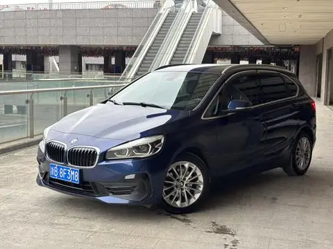 BMW 2 Series 旅行车 2018
