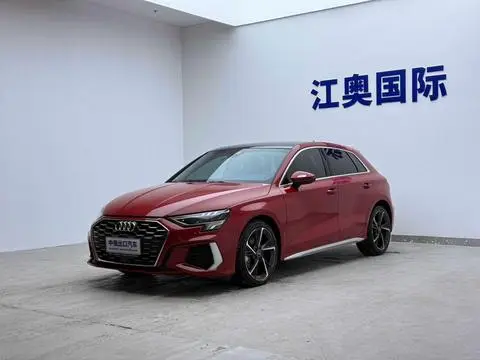 Audi A3 2022 — фото 1