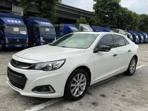 Chevrolet Malibu 2017 — фото 1