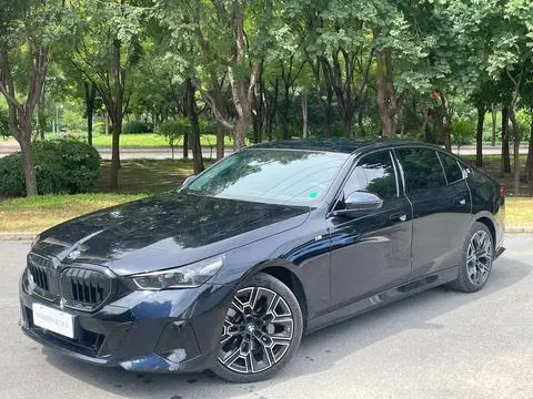 BMW 5 Series 2025