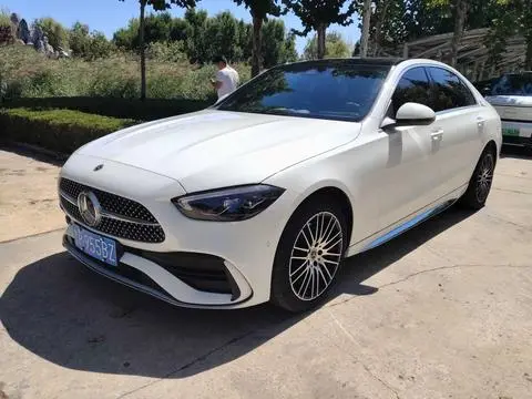 Mercedes-Benz C-Class 2024