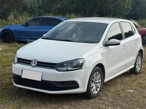Volkswagen Polo 2016 — фото 1