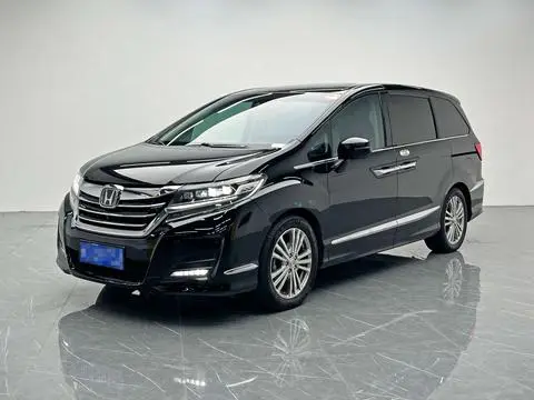 Honda 艾力绅 2016