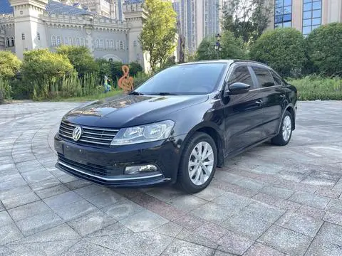 Volkswagen Lavida 2015 — фото 1
