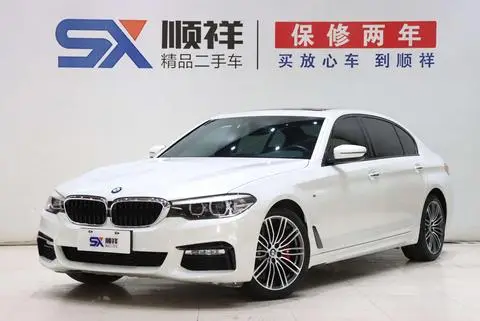 BMW 5 Series 2018 — фото 1