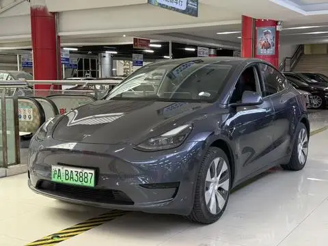 Tesla Model Y 2022 — фото 1