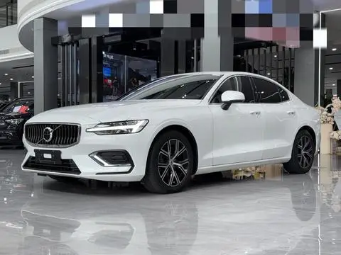Volvo S60 2023