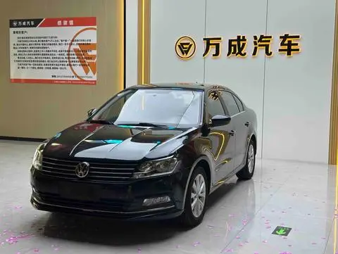 Volkswagen Lavida 2015
