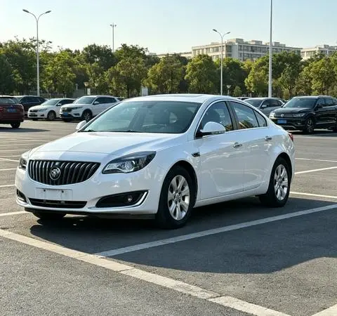 Buick Regal 2015 — фото 1