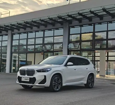 BMW X1 2024 — фото 1
