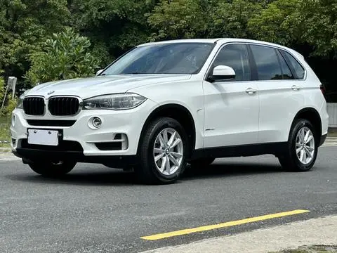 BMW X5 2018 — фото 1