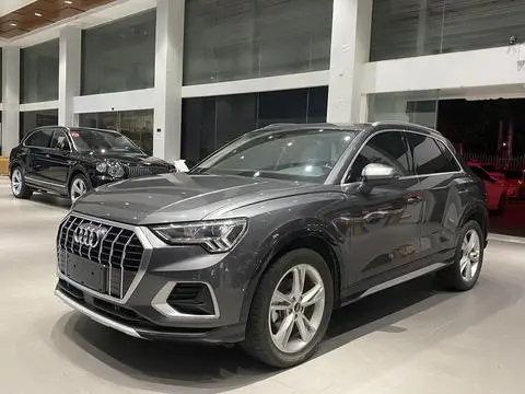 Audi Q3 2023 — фото 1