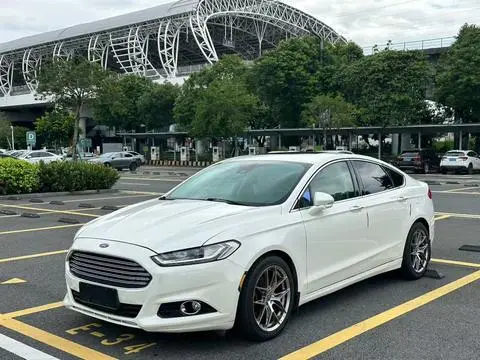 Ford 蒙迪欧 2013