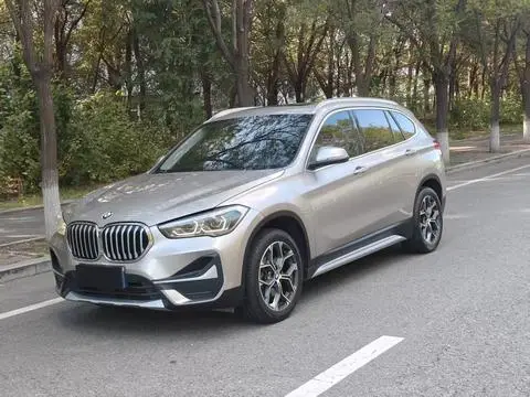 BMW X1 2020 — фото 1