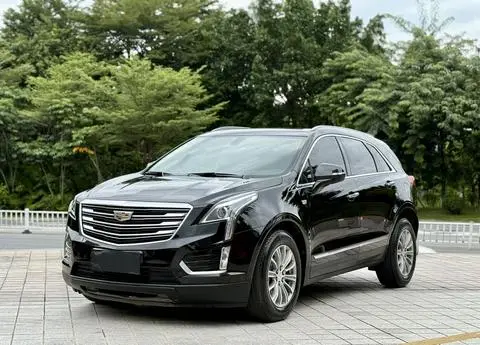 Cadillac XT5 2017 — фото 1