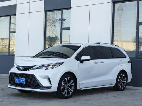 Toyota Granvia 2023
