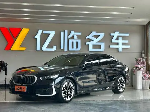 BMW 5 Series 2024