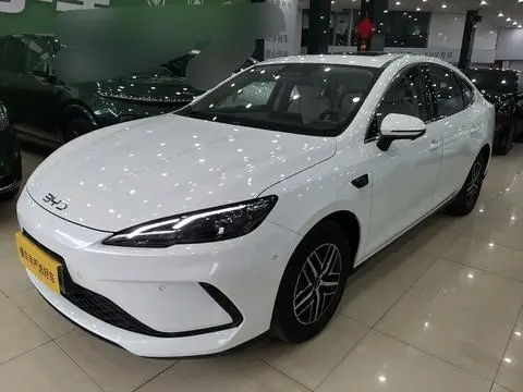 BYD Seal05 DM 2025