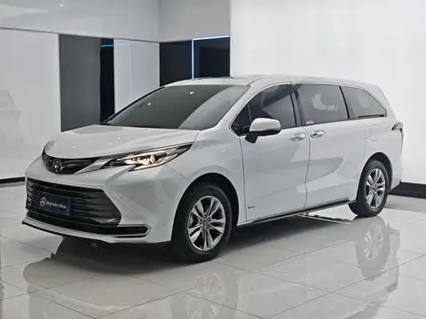 Toyota 赛那 2024