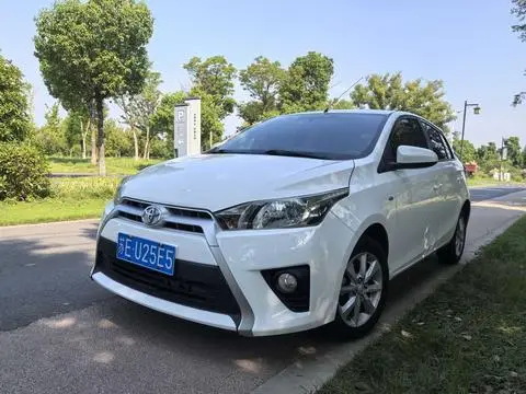 Toyota YARIS L 2014