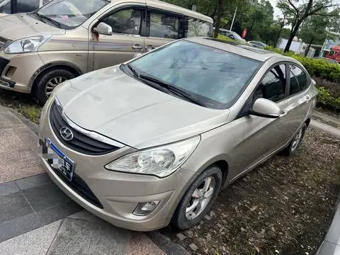 Hyundai 瑞纳 2014