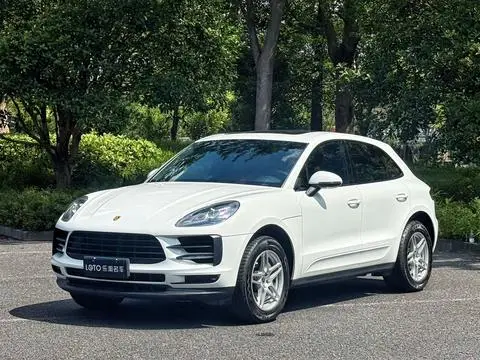 Porsche Macan 2021