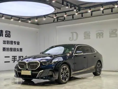 BMW 5 Series 2024