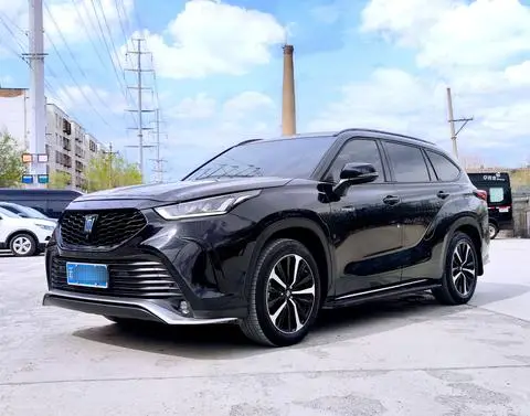 Toyota Crown Kluger 2023
