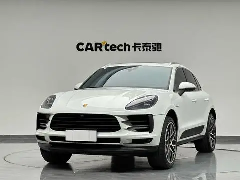 Porsche Macan 2021