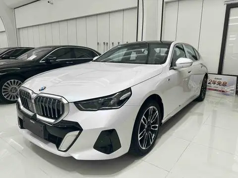 BMW 5 Series 2024