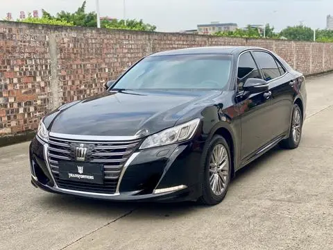 Toyota Crown 2017