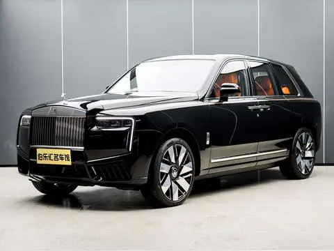 Rolls Royce Cullinan 2025
