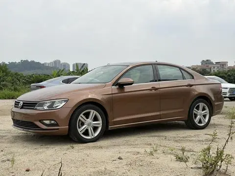 Volkswagen Lamando 2015