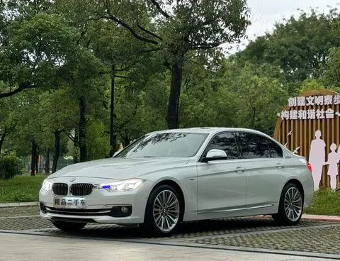 BMW 3 Series 2018 — фото 1