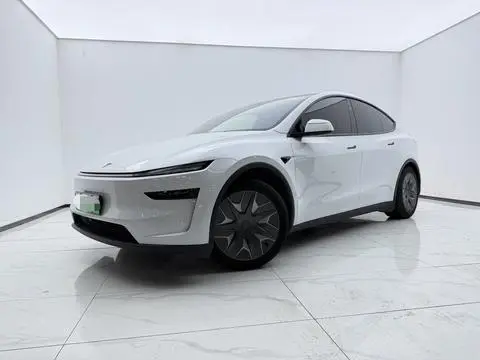 Tesla Model Y L 2026