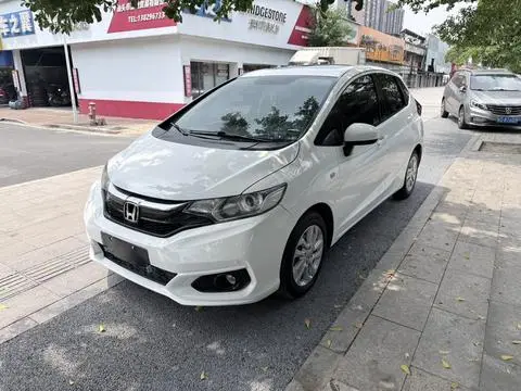 Honda Fit 2018 — фото 1