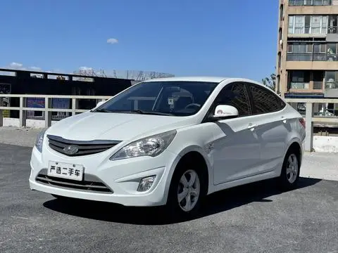 Hyundai 瑞纳 2010
