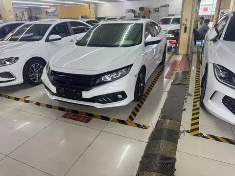 Honda Civic 2019 — фото 1
