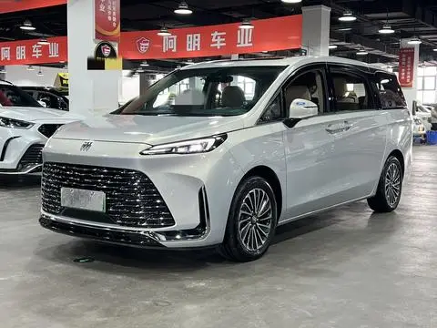 Buick GL8 PHEV 2025