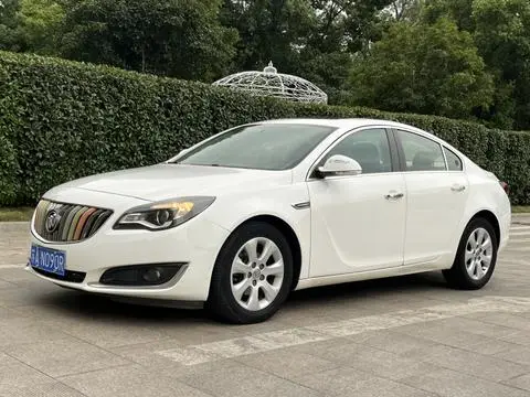 Buick Regal 2015 — фото 1