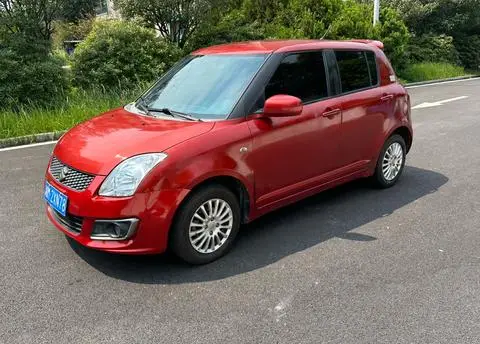Suzuki 雨燕 2014