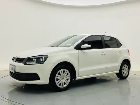Volkswagen Polo 2016 — фото 1