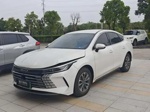 BYD 驱逐舰05 2024