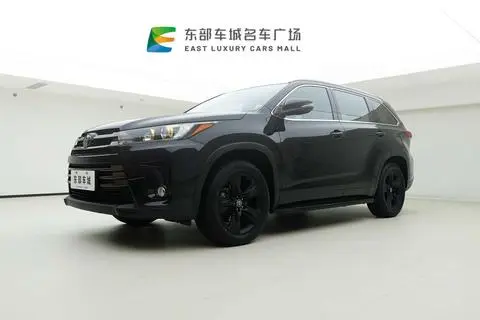 Toyota Highlander 2018 — фото 1