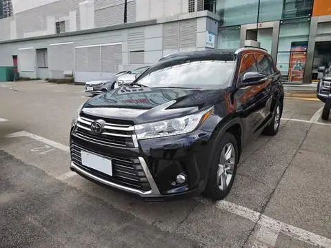 Toyota Highlander 2021