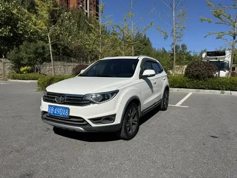 FAW 森雅R7 2017