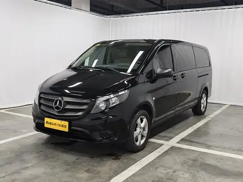 Mercedes-Benz 威霆 2016